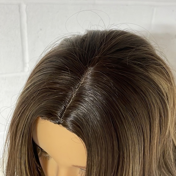 NWT 12” brown wig caramel golden highlights center part medium brunette DP - Picture 7 of 16